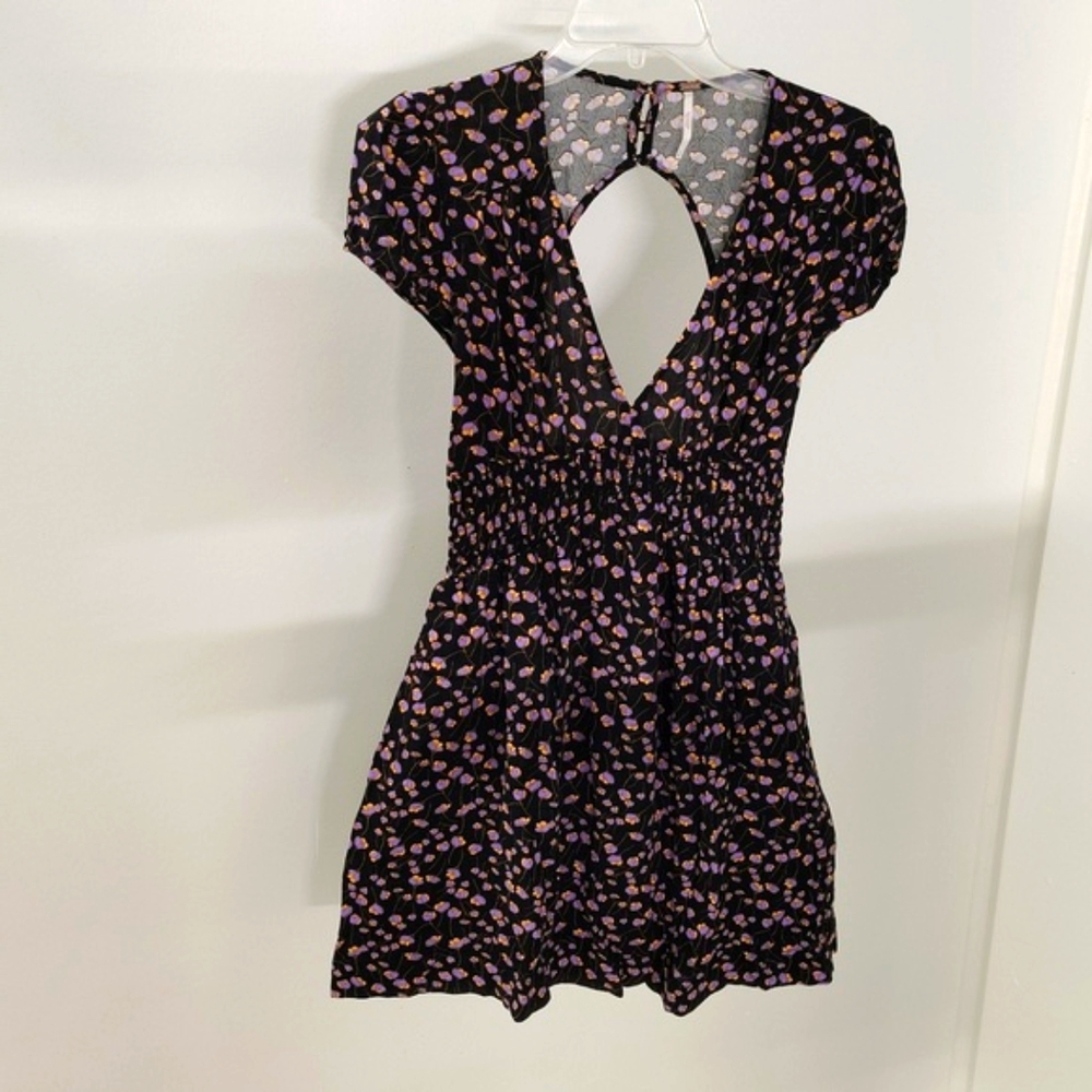 FREE PEOPLE DEEP V-NECK, CUT-OUT BACK, SMOCK WAIST, DITSY FLORAL MINI DRESS Sz S